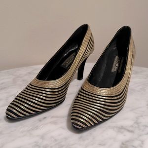 Women’s Vintage Art Deco Heels, J.Renee, black and gold, size 38/8